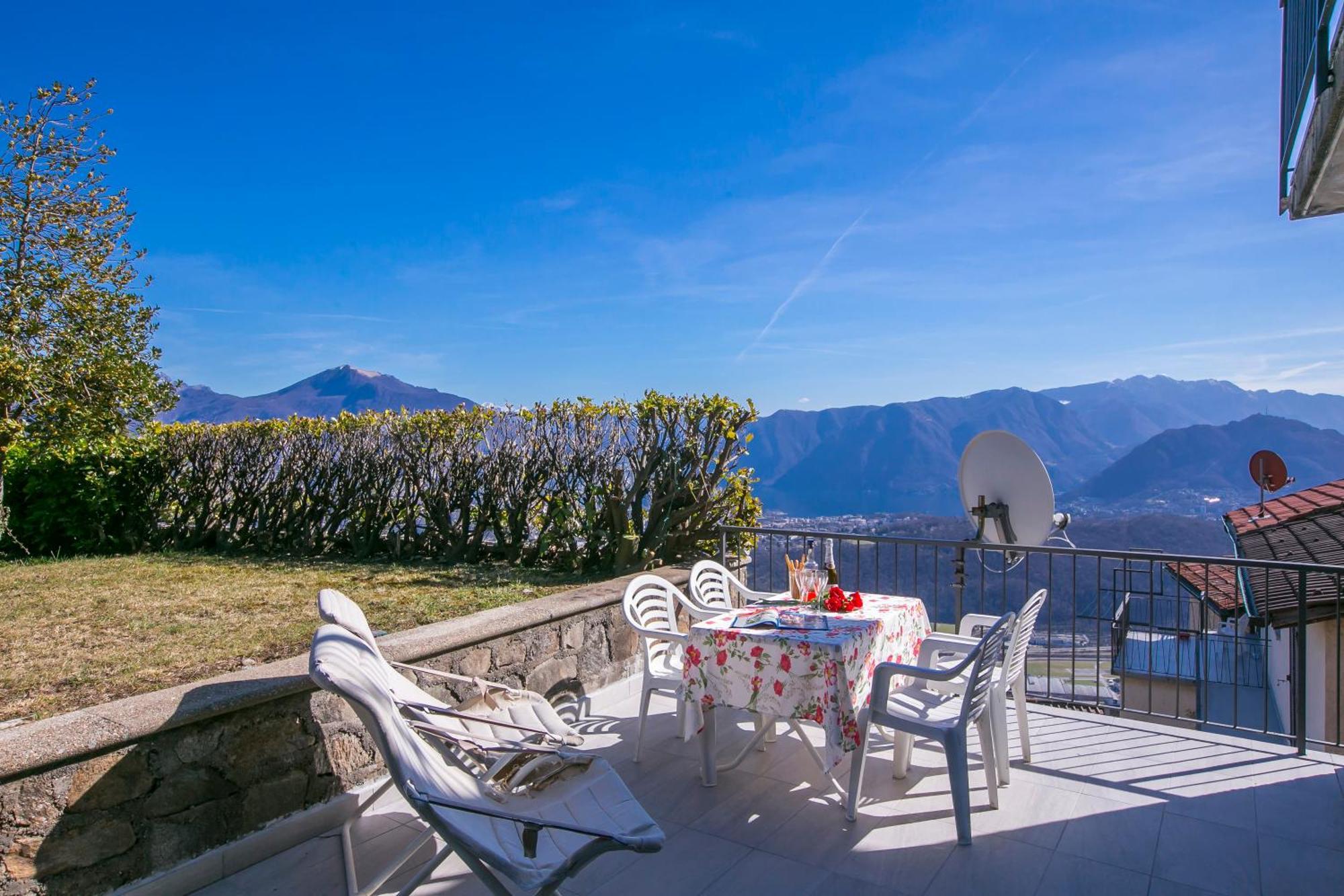 Chalet Cademario - Happy Rentals Luaran gambar